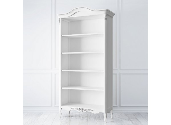 Книжный шкаф