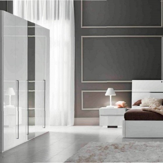 Шкаф с зеркалом DREAM White (три двери)